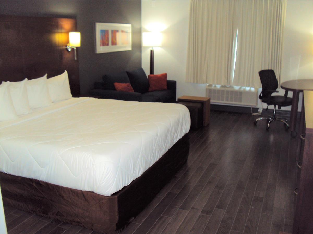 Canadas Best Value Inn 韦兰 外观 照片
