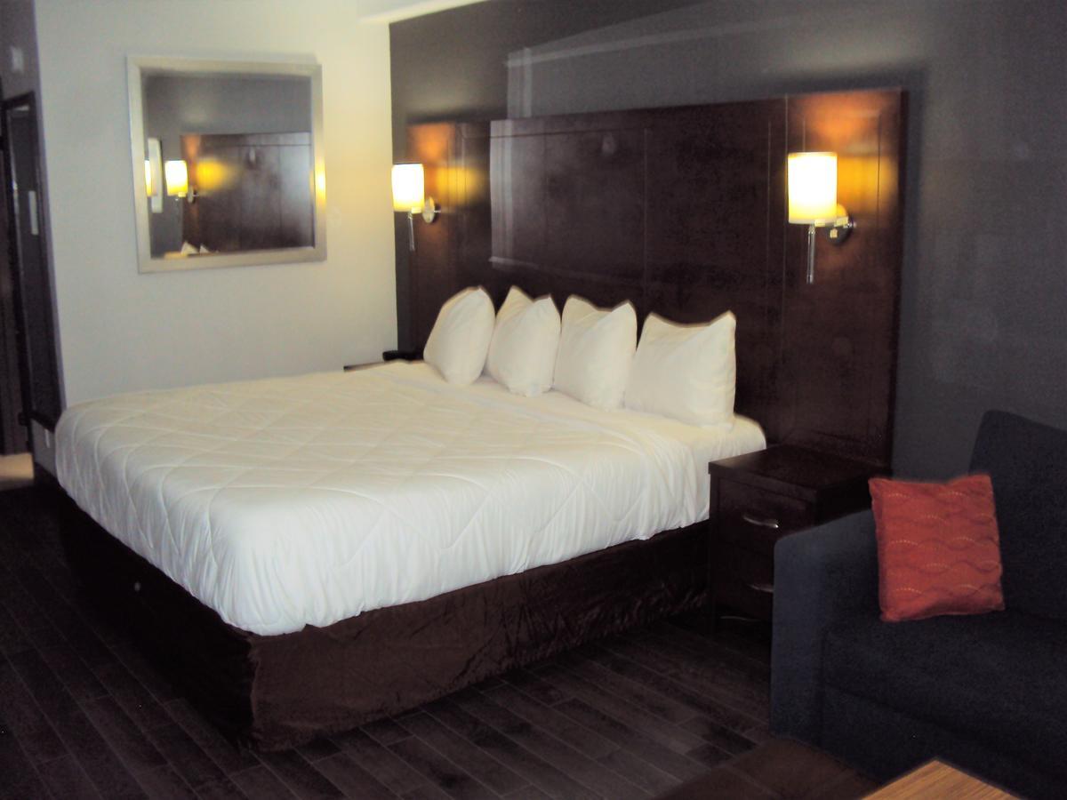 Canadas Best Value Inn 韦兰 外观 照片