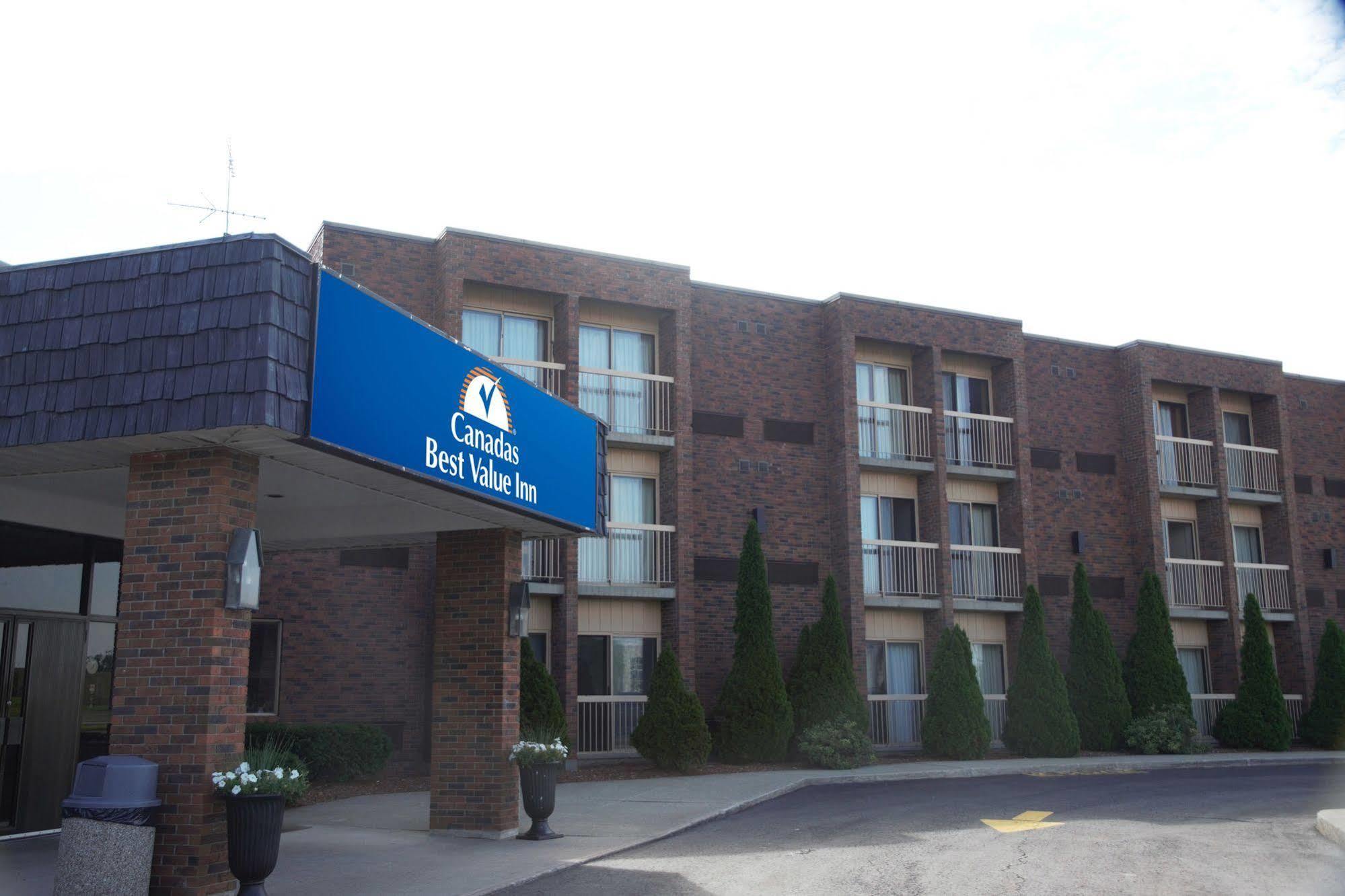 Canadas Best Value Inn 韦兰 外观 照片